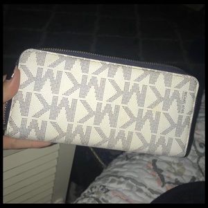 MK wallet